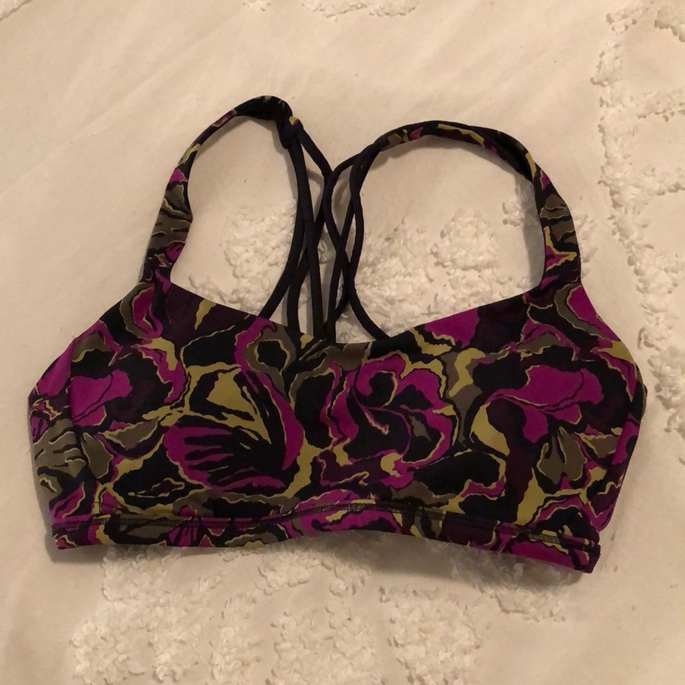 BRAND NEW NEVER WORN Lululemon sports bra!!